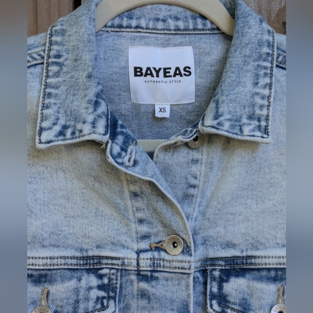 Bayeas Light Wash Blue Denim Jean Jacket - Picture 4 of 15